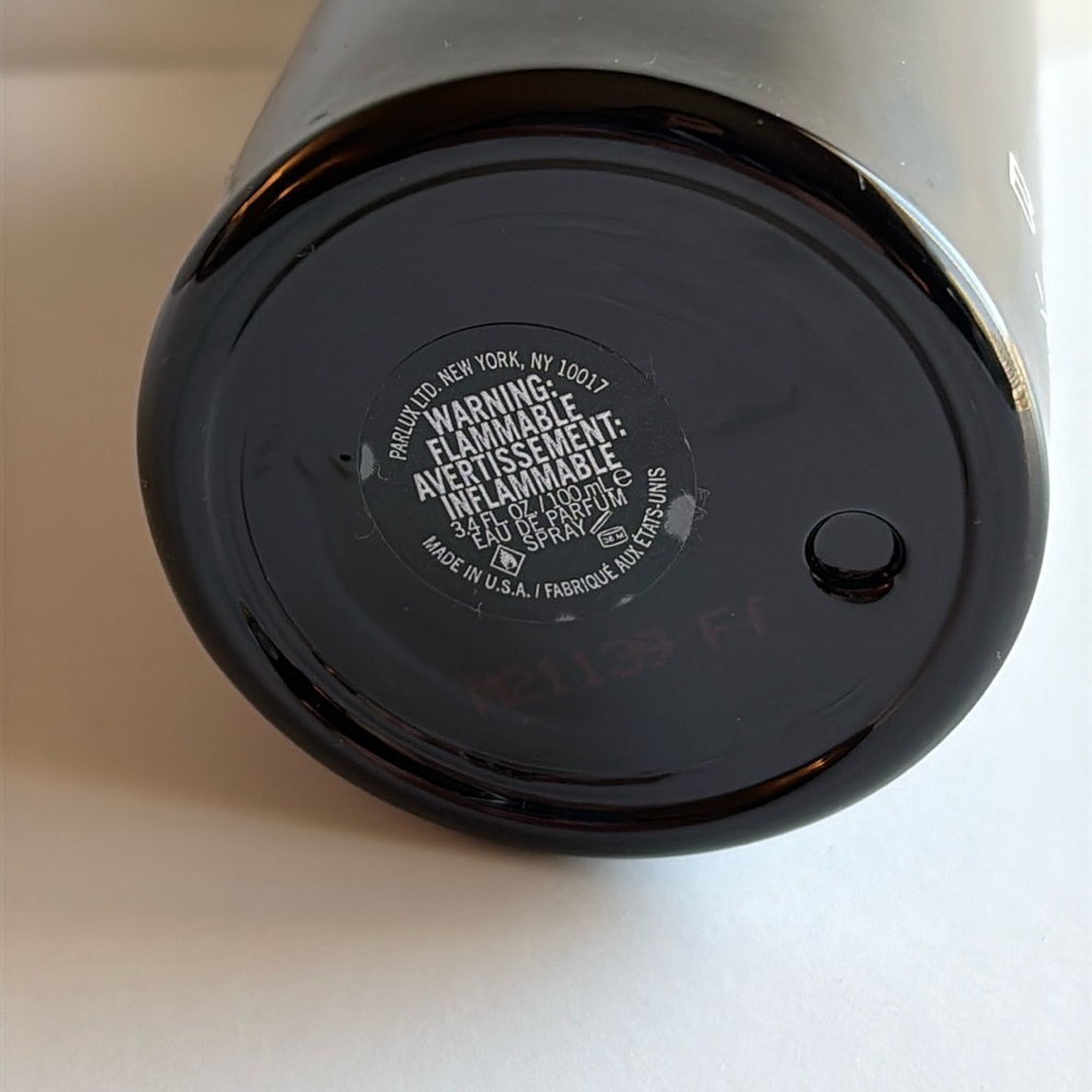Kenneth Cole New York Black for Her Perfume 3.4 - Picture 4 of 5